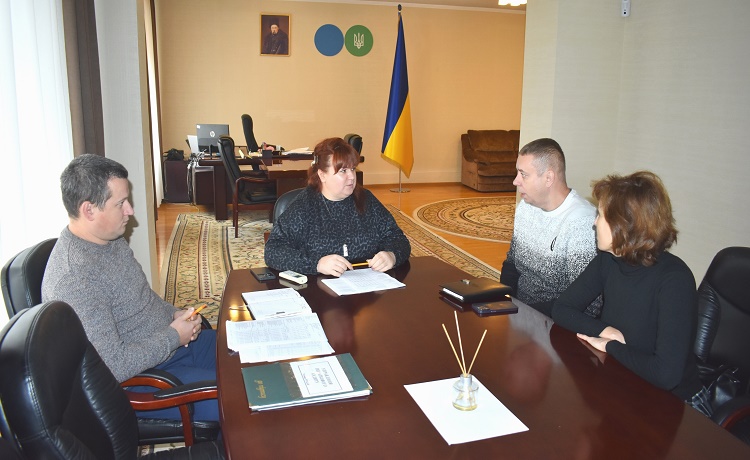 Тривають зустрічі з бізнесом з питань господарської діяльності у період воєнного часу та повноти оподаткування. Фото № 1/0