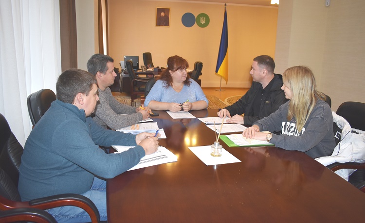 Сьогодні відбулась зустріч з представниками місцевого бізнесу. Фото № 1/0