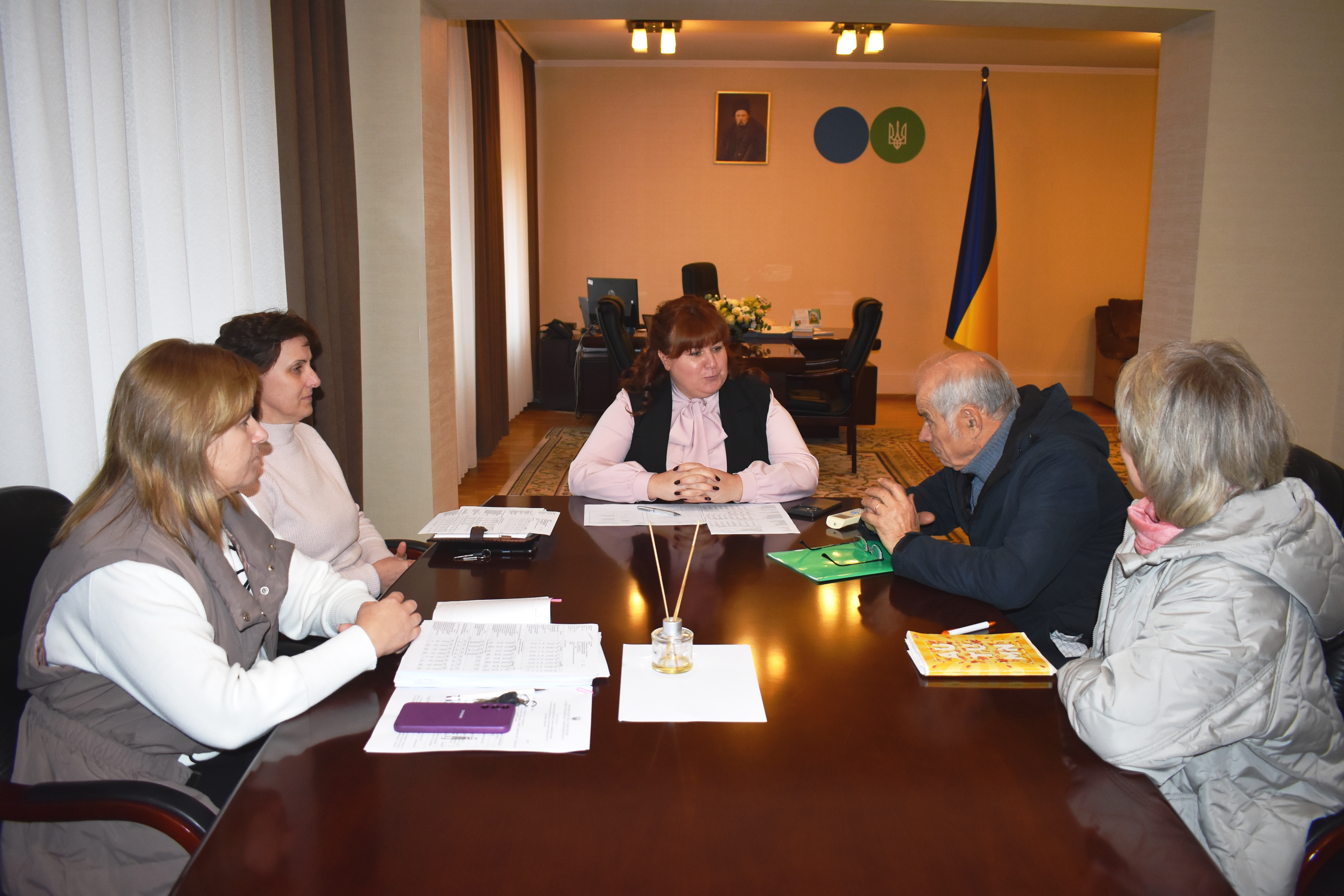 В. о. начальника Головного управління ДПС у Чернігівській області Тетяна Рубан систематично проводить зустрічі з платниками податків Чернігівщини . Фото № 2/1