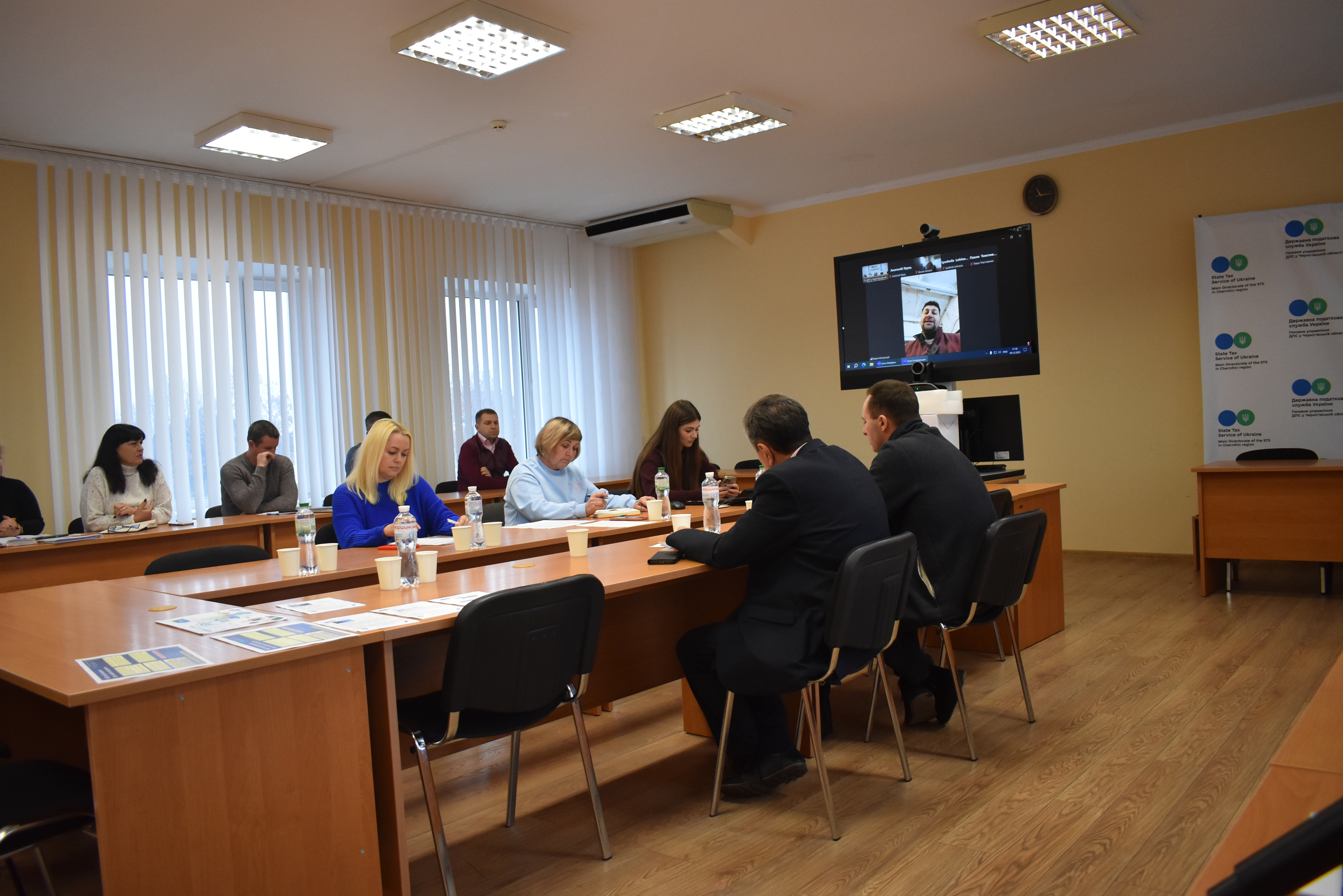 Відбулось чергове засідання Громадської ради при Головному управлінні ДПС у Чернігівській області. Фото № 16/15