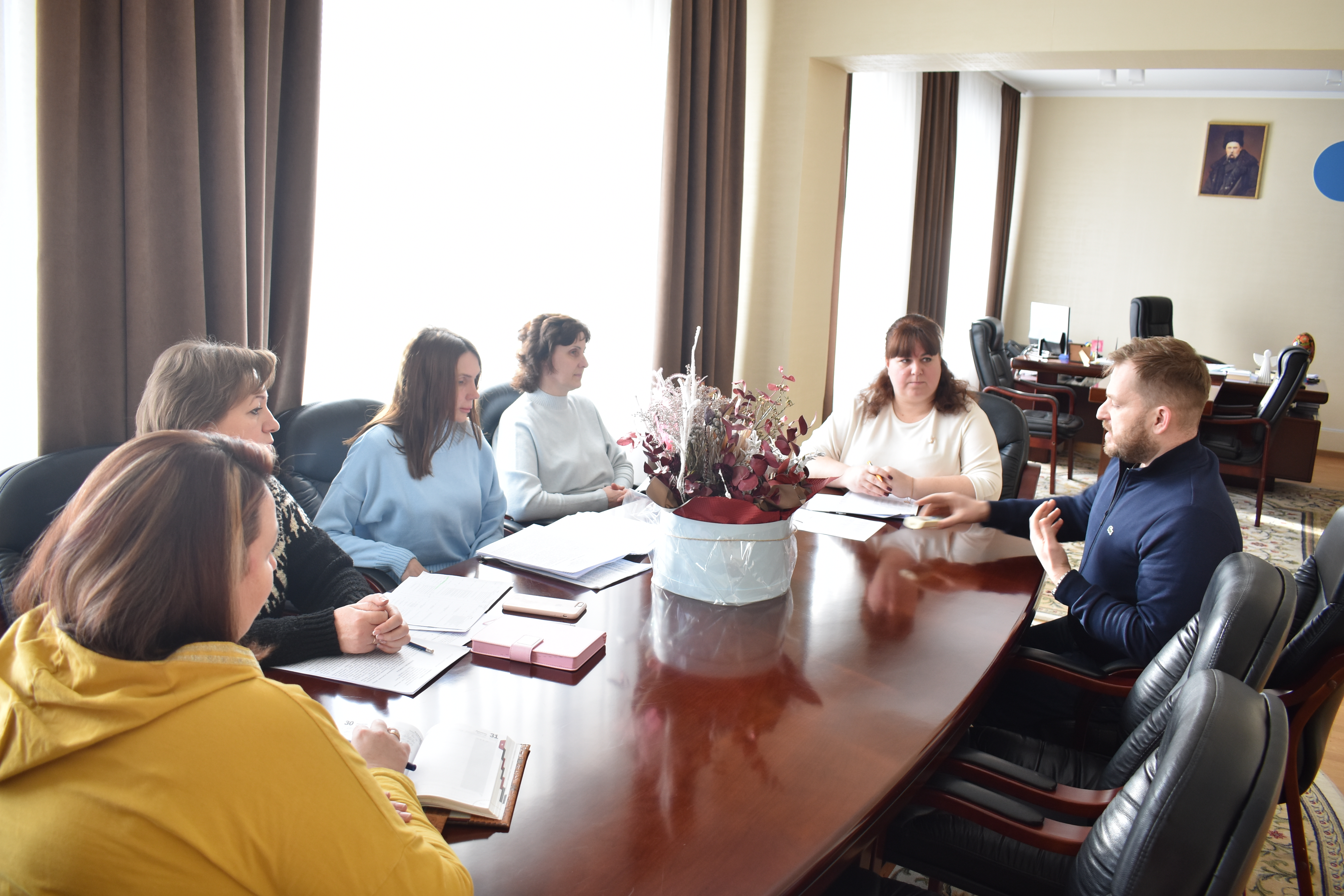 Проведено зустріч  щодо актуальних питань оподаткування . Фото № 1/0