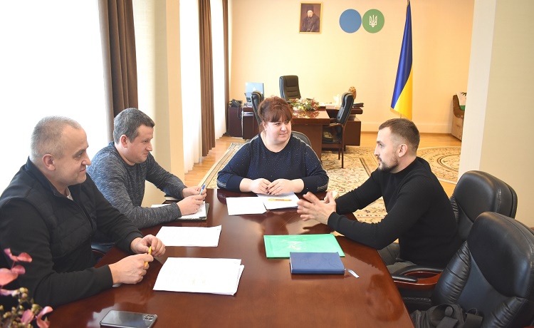 Як уникнути ризиків ухилення від оподаткування у сфері фуд-ритейлу через дроблення бізнесу - тема зустрічі з бізнесом. Фото № 1/0