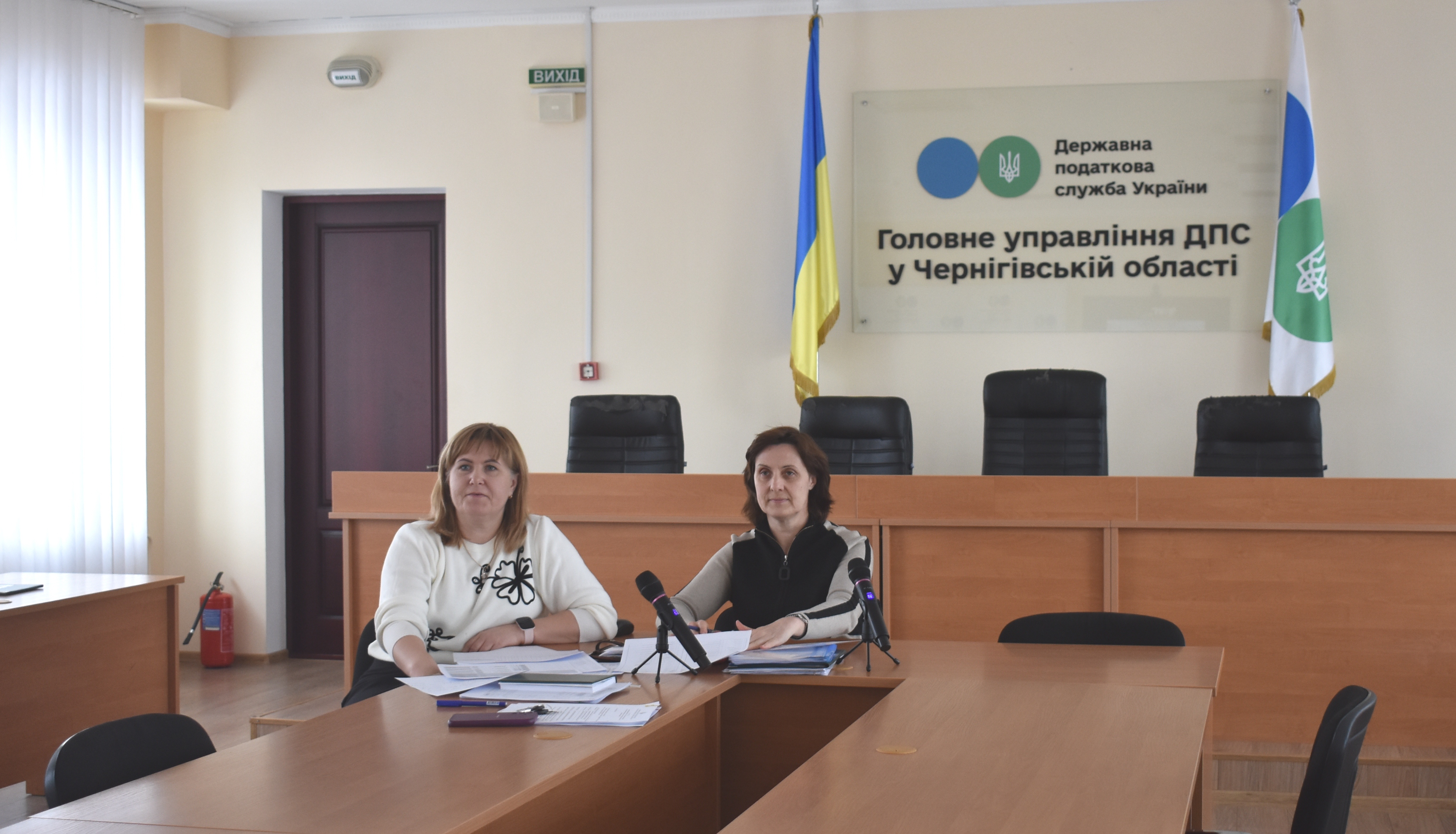 Головне управління ДПС у Чернігівській області проводить широку інформаційну підтримку платників податків та допомагає оперативно вирішувати нагальні питання. Фото № 2/1
