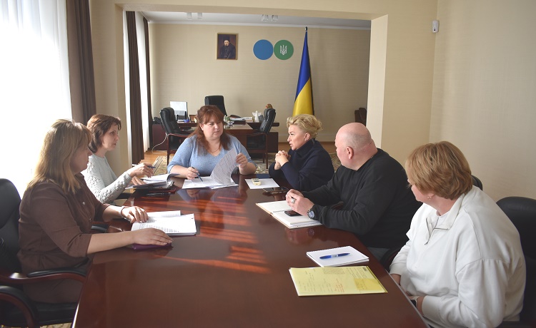 У Головному управлінні ДПС у Чернігівській області продовжують практику проведення робочих зустрічей із представниками  бізнес-спільноти та громадськості. Фото № 1/0