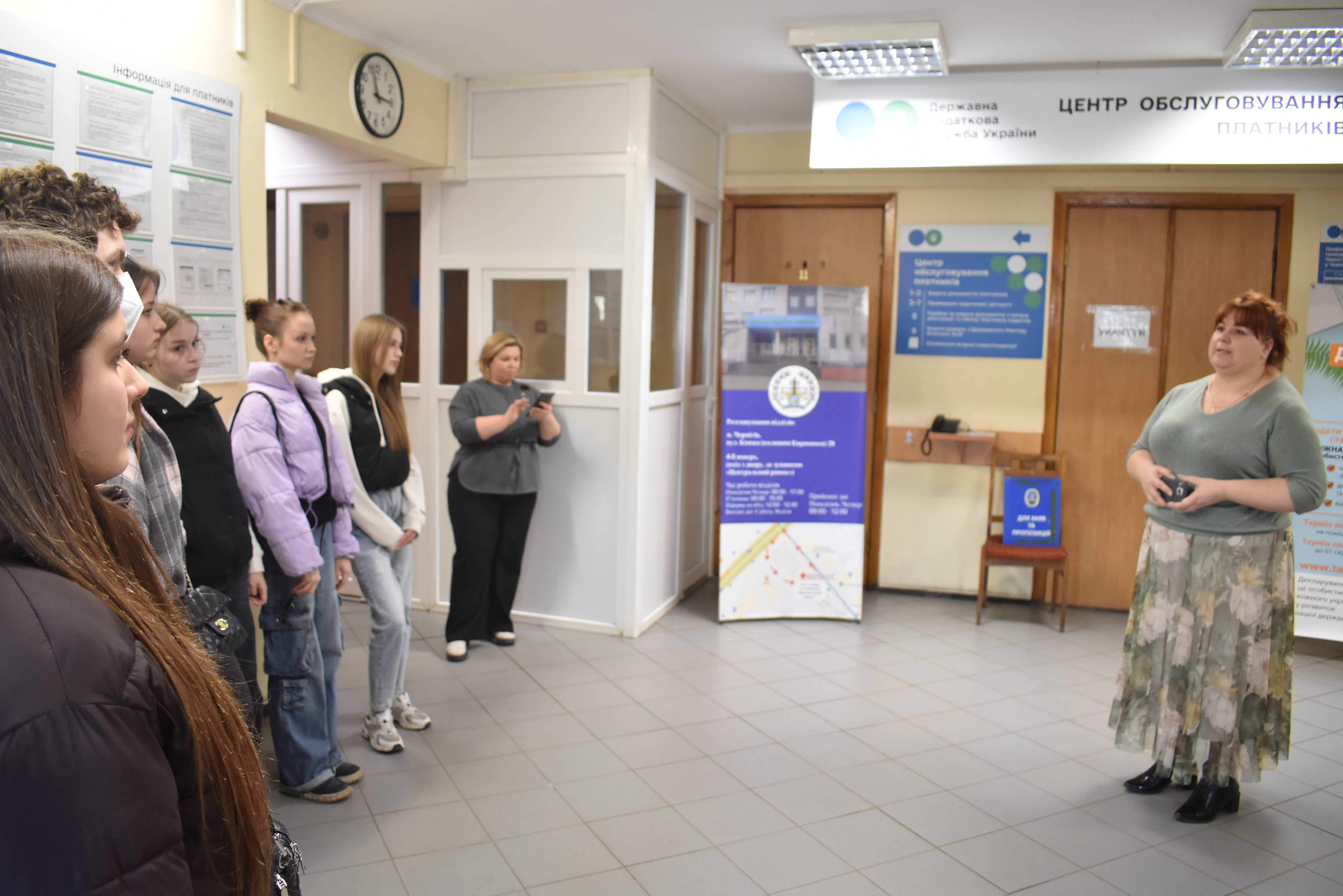 Знайомимо молодь з роботою Офісу податкових консультантів. Фото № 1/0