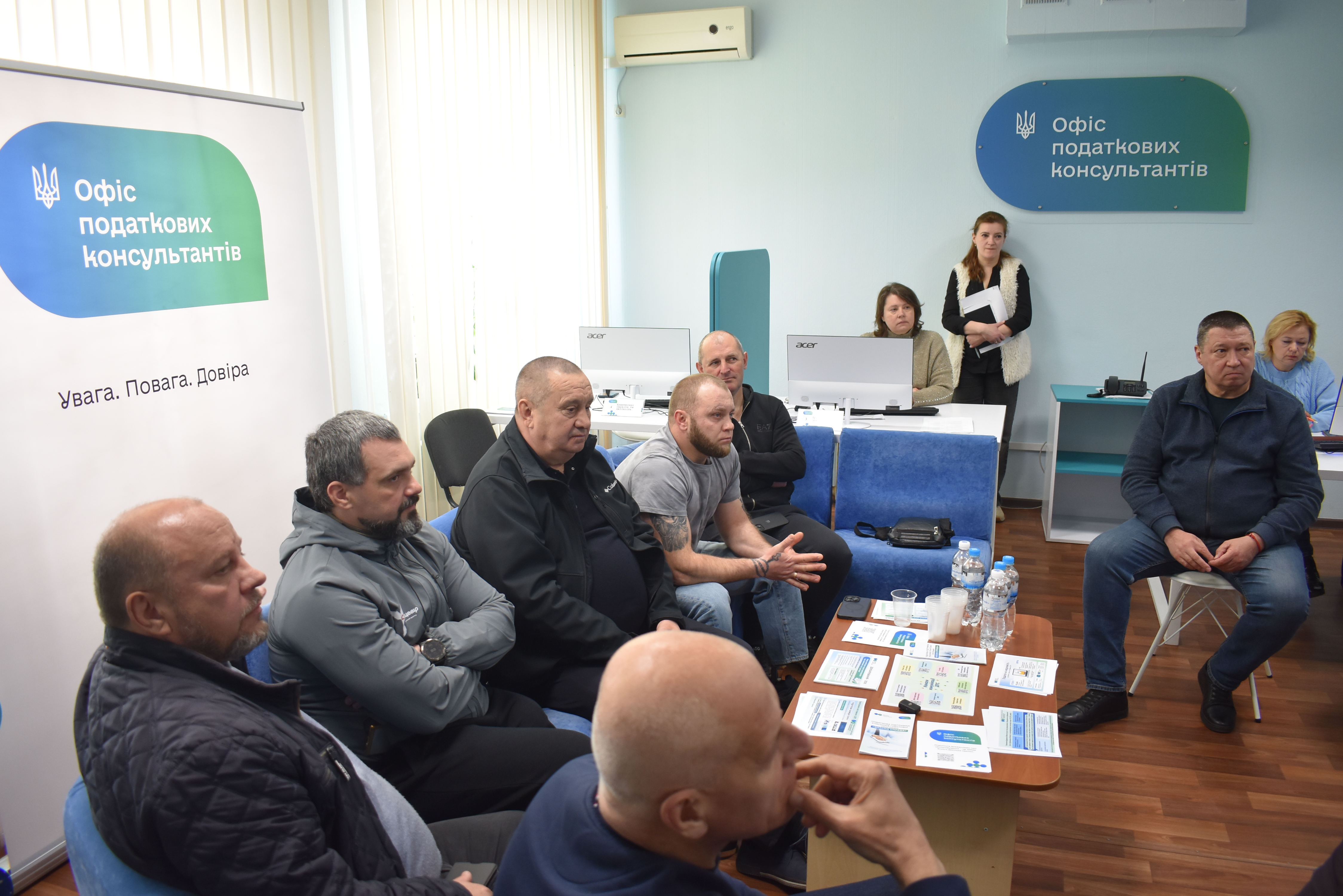У Головному управлінні ДПС у Чернігівській області ветеранській спільноті презентували сервіс податкового супроводу . Фото № 4/3
