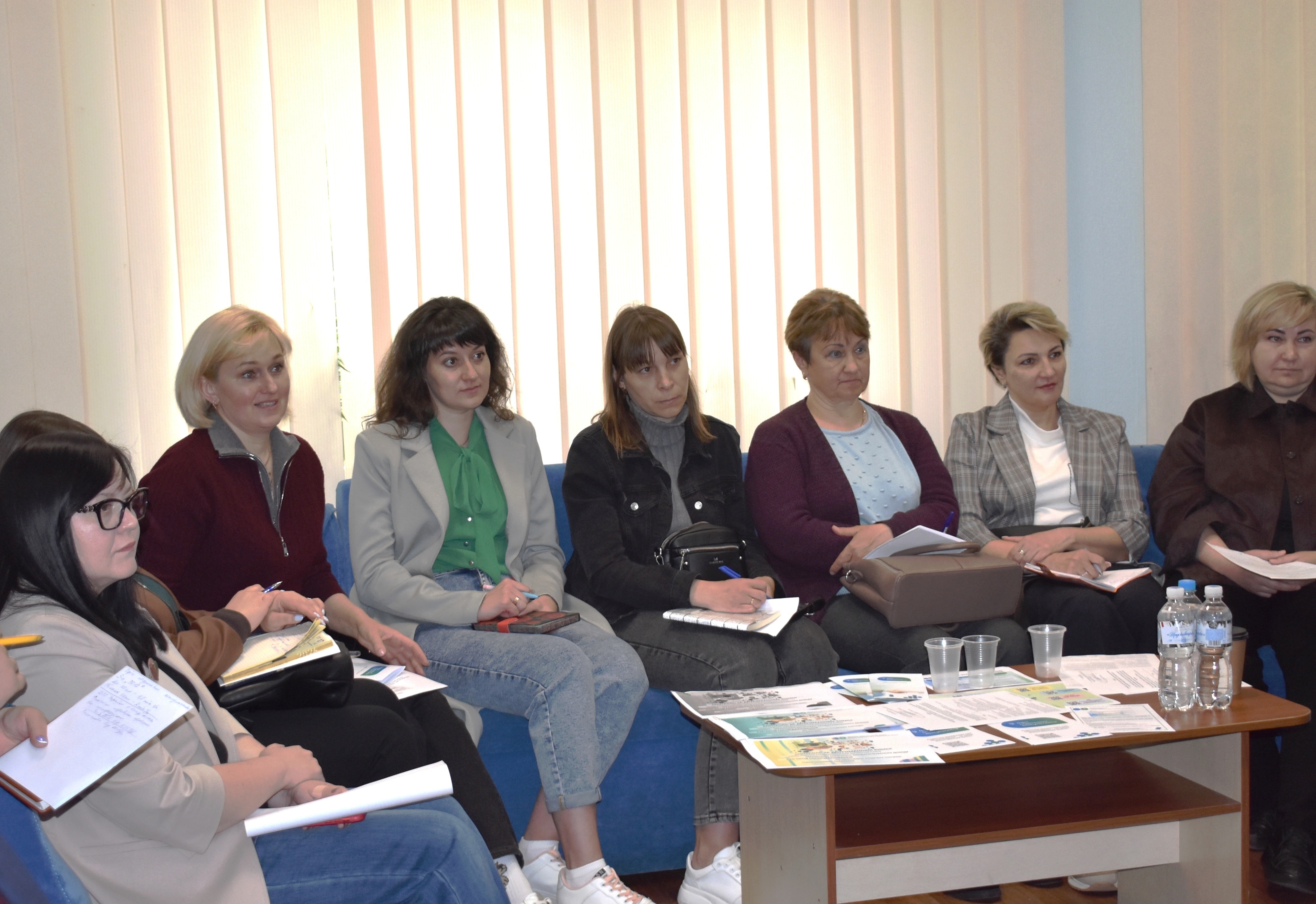 Відбулась зустріч з представниками громад Чернігівського району з питань дотримання податкового законодавства при реалізації підакцизної продукції. Фото № 2/1