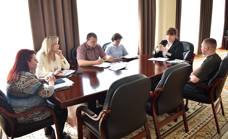 Питання недопущення використання схем штучного дроблення бізнесу обговорили під час зустрічі з платником . Фото № 1/0