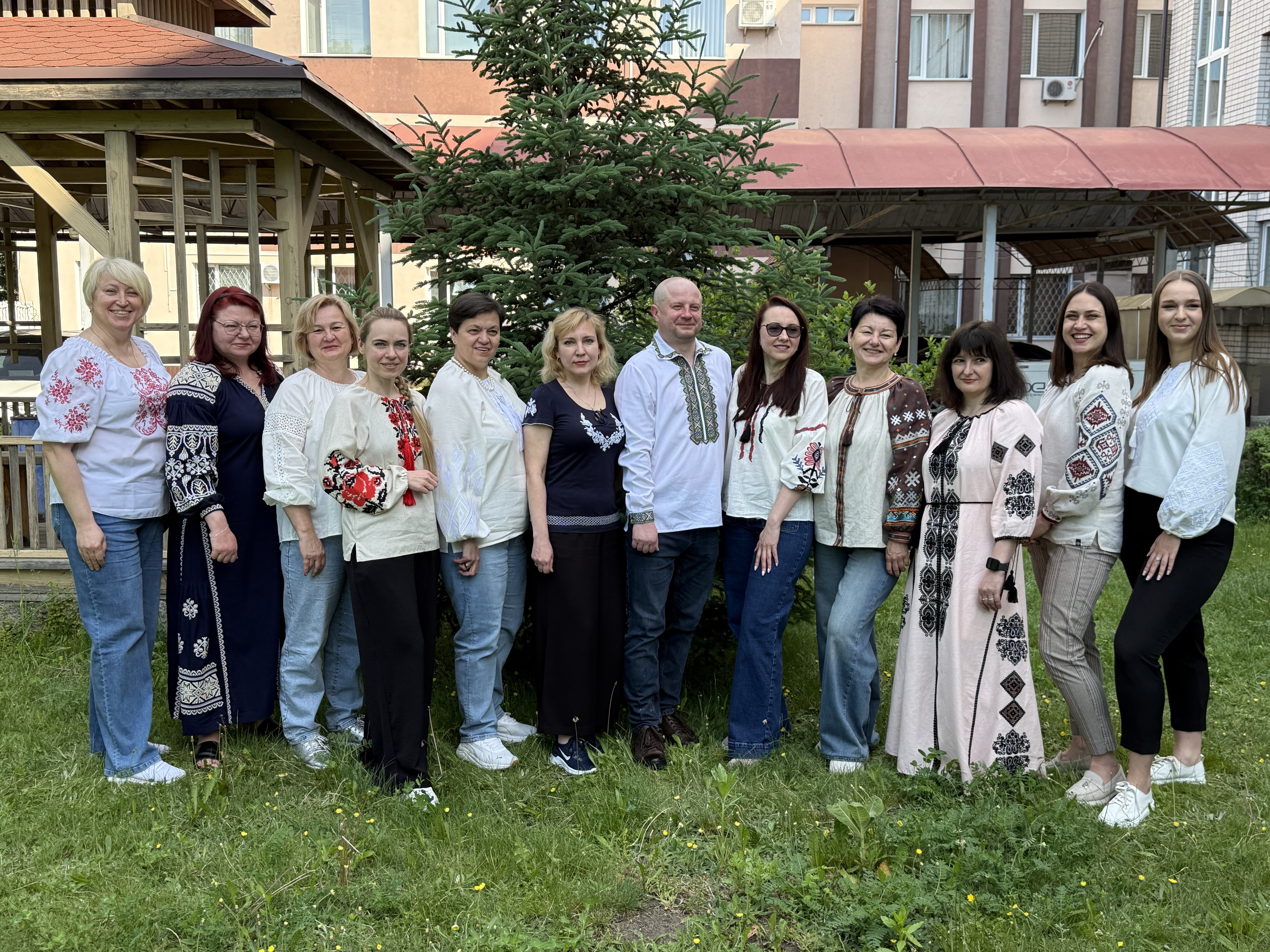 З Днем вишиванки вітає колектив Головного управління ДПС у Чернігівській області!. Фото № 17/16