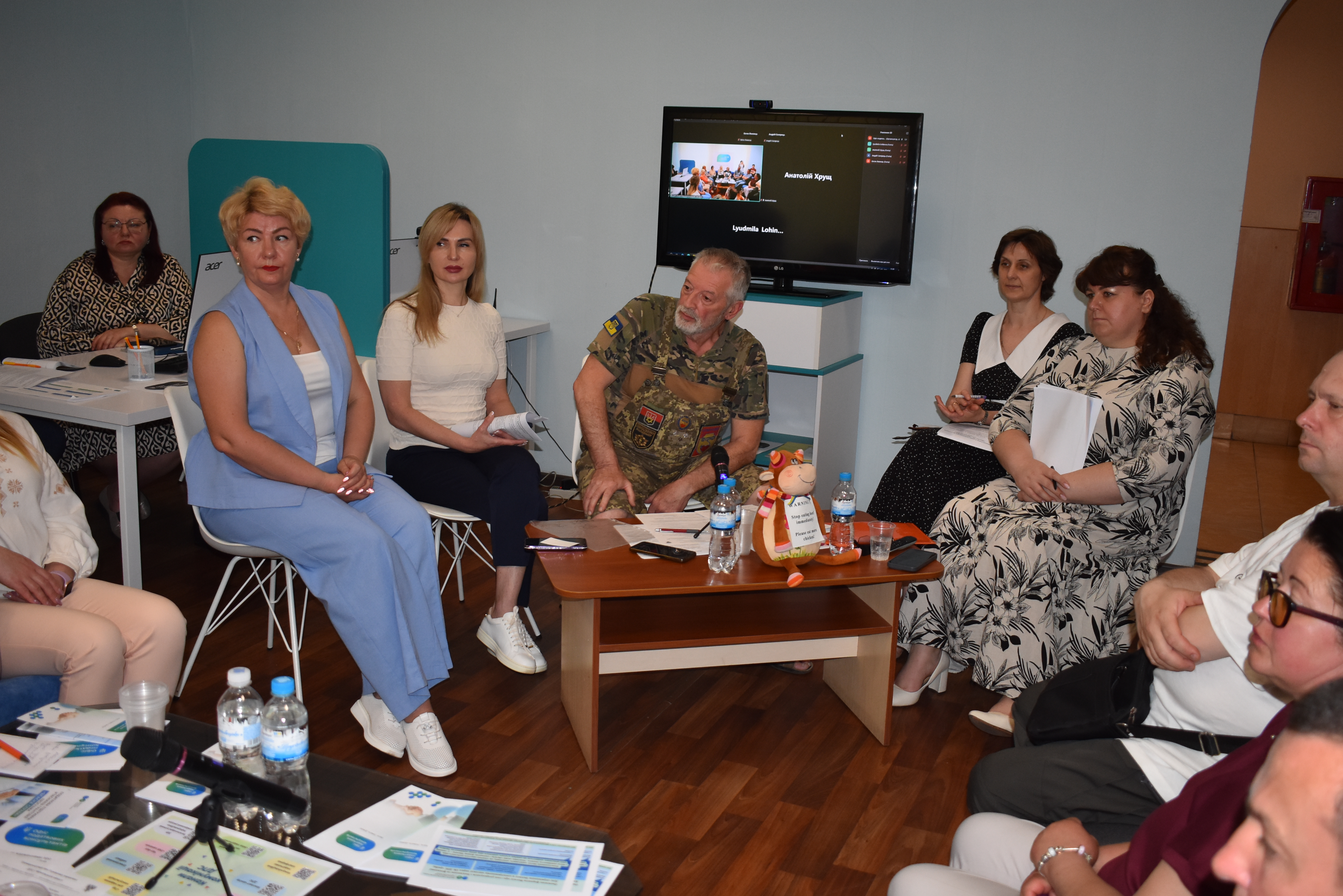 У Офісі податкових консультантів відбулось засідання Громадської ради при Головному управлінні ДПС у Чернігівській області . Фото № 13/12