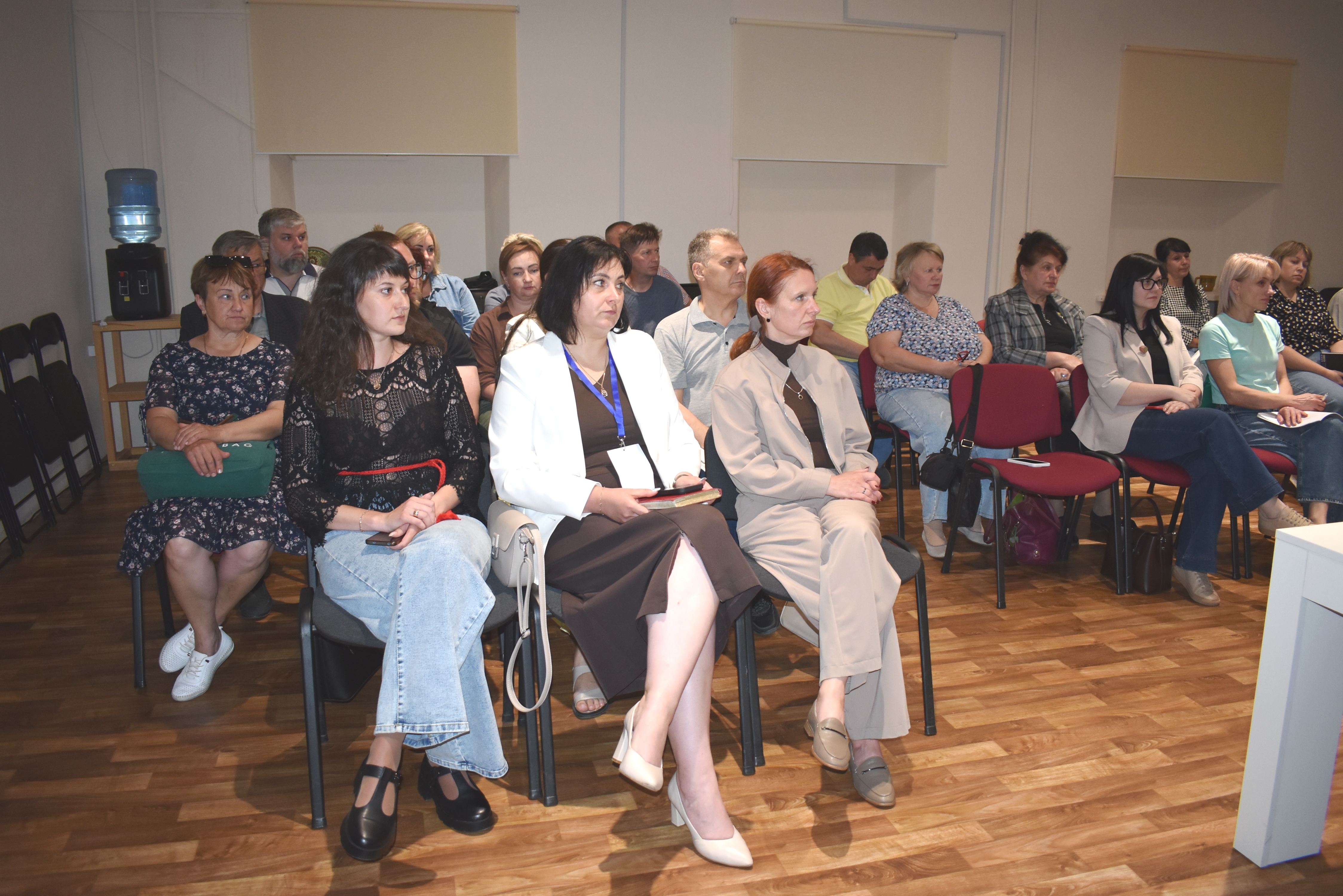 Податковий діалог з керівниками громад Чернігівського району . Фото № 1/0