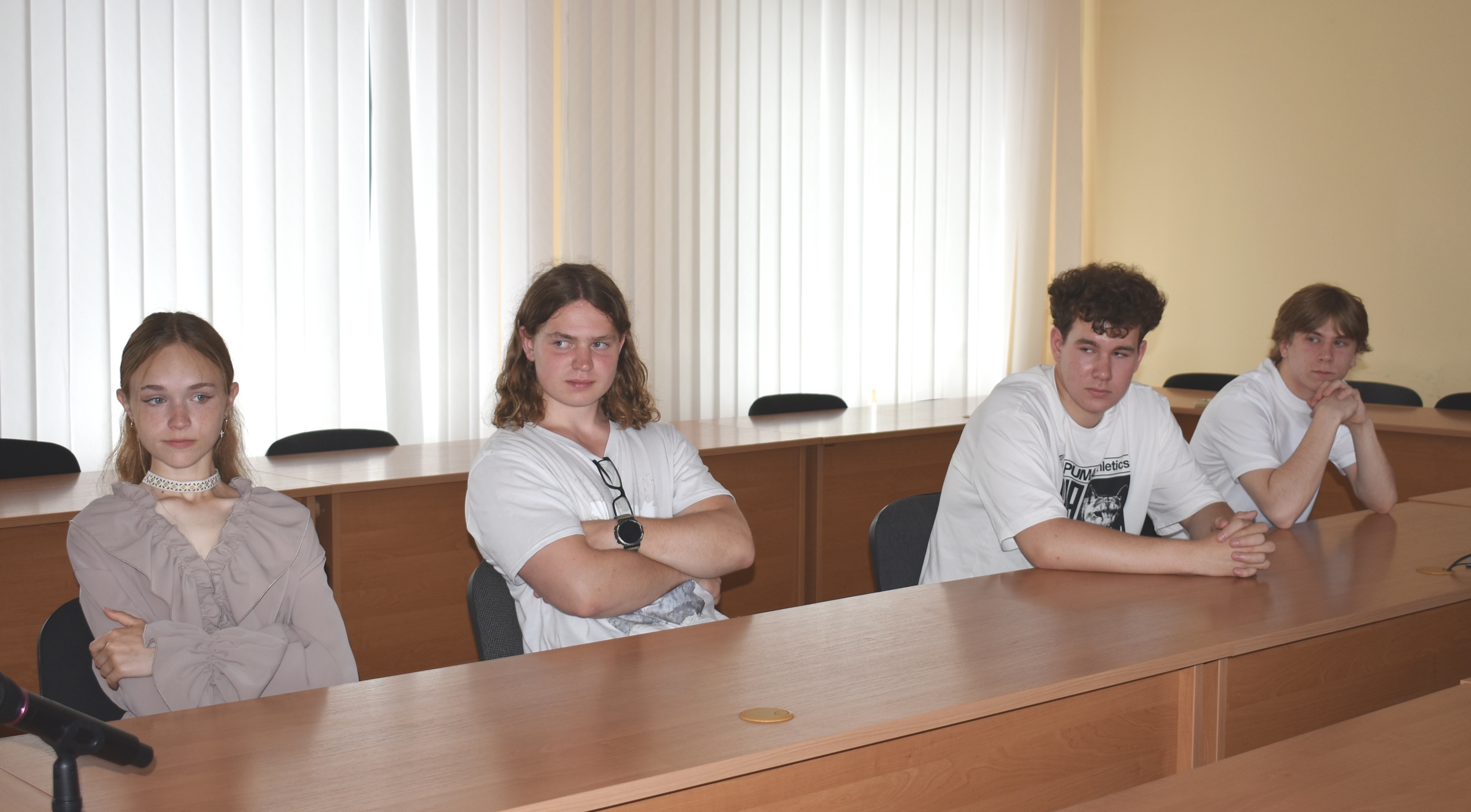 Випускників 2026 року привітали у податковій . Фото № 2/1