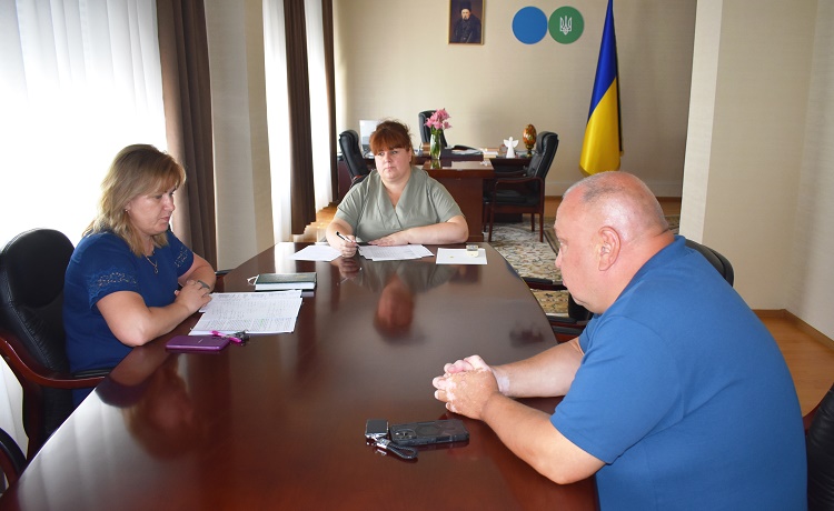 В. о. начальника Головного управління ДПС у Чернігівській області Тетяна Рубан провела робочу зустріч із представником бізнесу Чернігівщини. Фото № 1/0