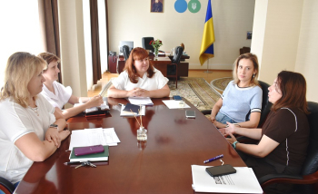 Консультуємо, допомагаємо 