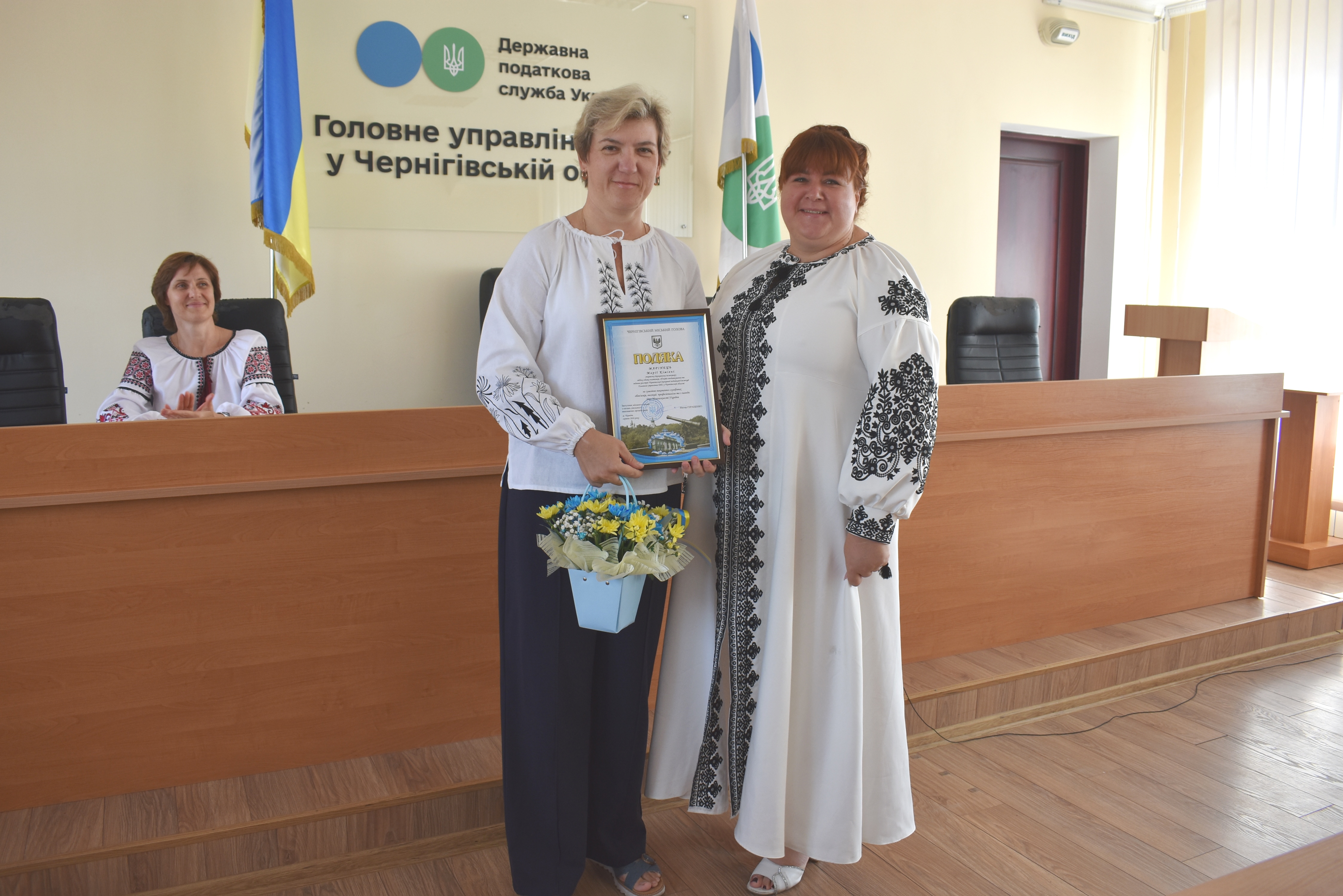 Привітали податківців з нагоди Дня Незалежності України. Фото № 10/9