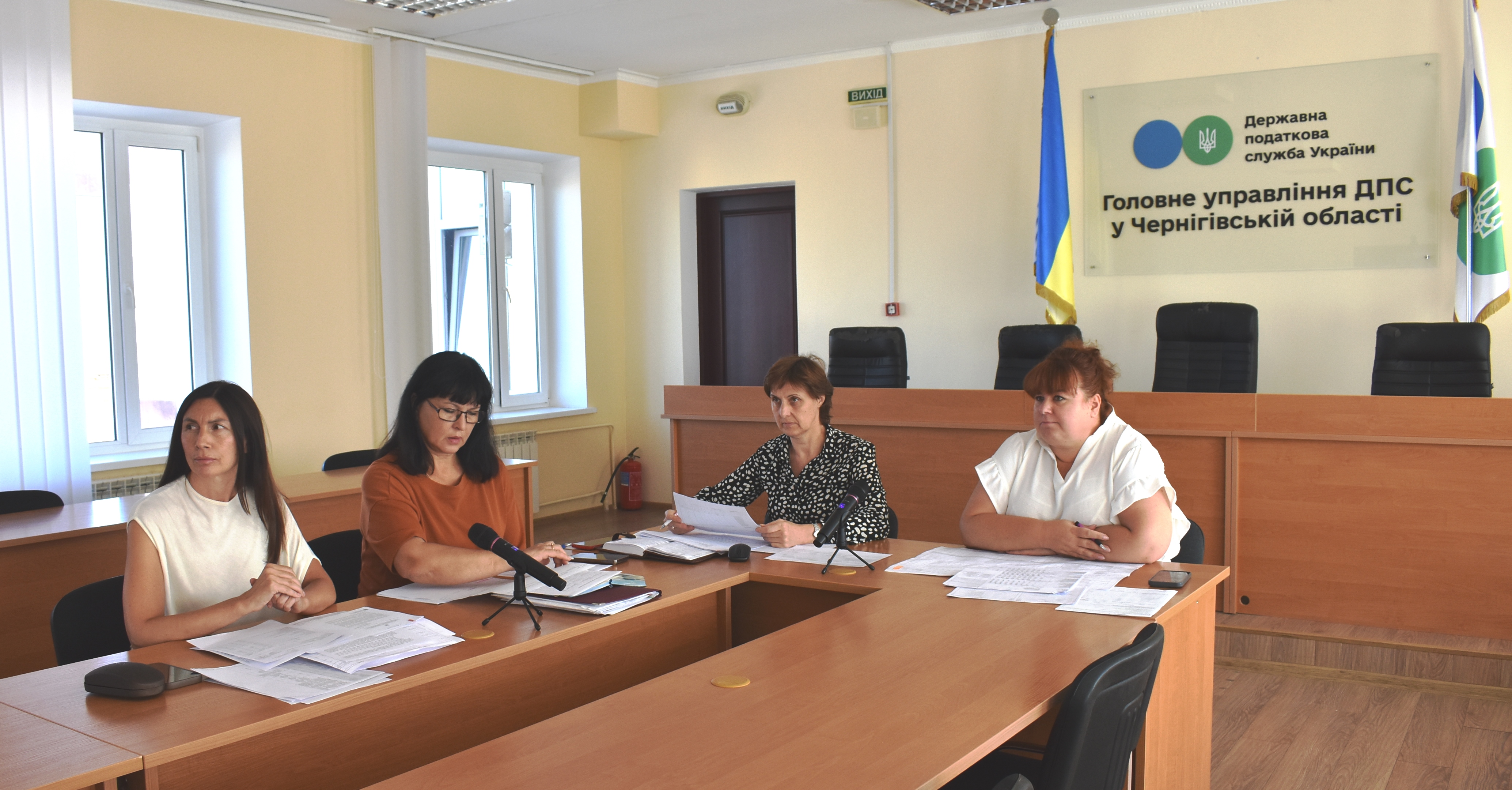 Проводимо зустрічі з представниками бізнес-спільноти Чернігівщини  щодо актуальних питань оподаткування . Фото № 1/0