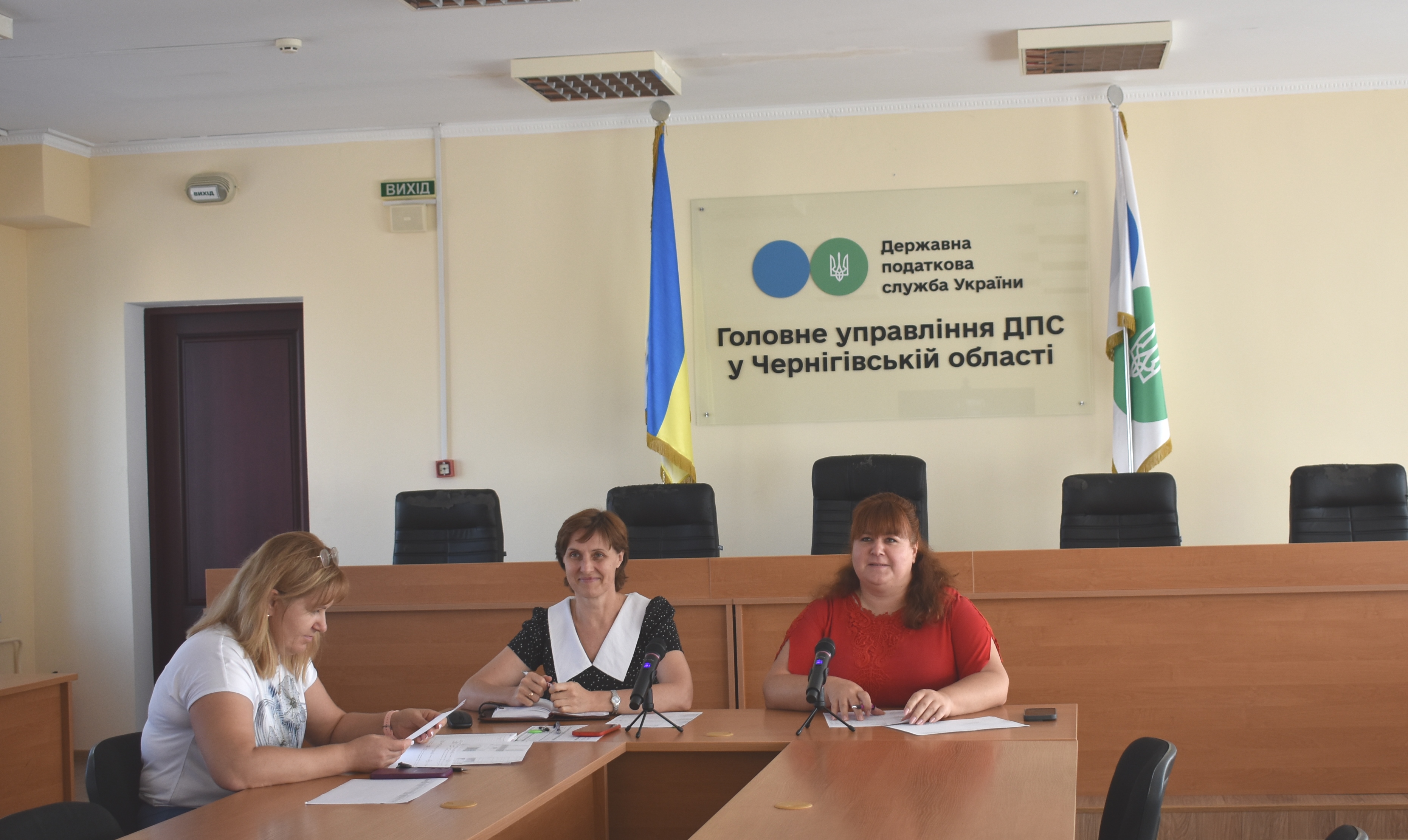 Проводимо онлайн-зустрічі з бізнес-спільнотою: обговорили причини зупинки реєстрації податкових накладних, роз'яснили порядок подання Таблиці даних платника податків. Фото № 2/1