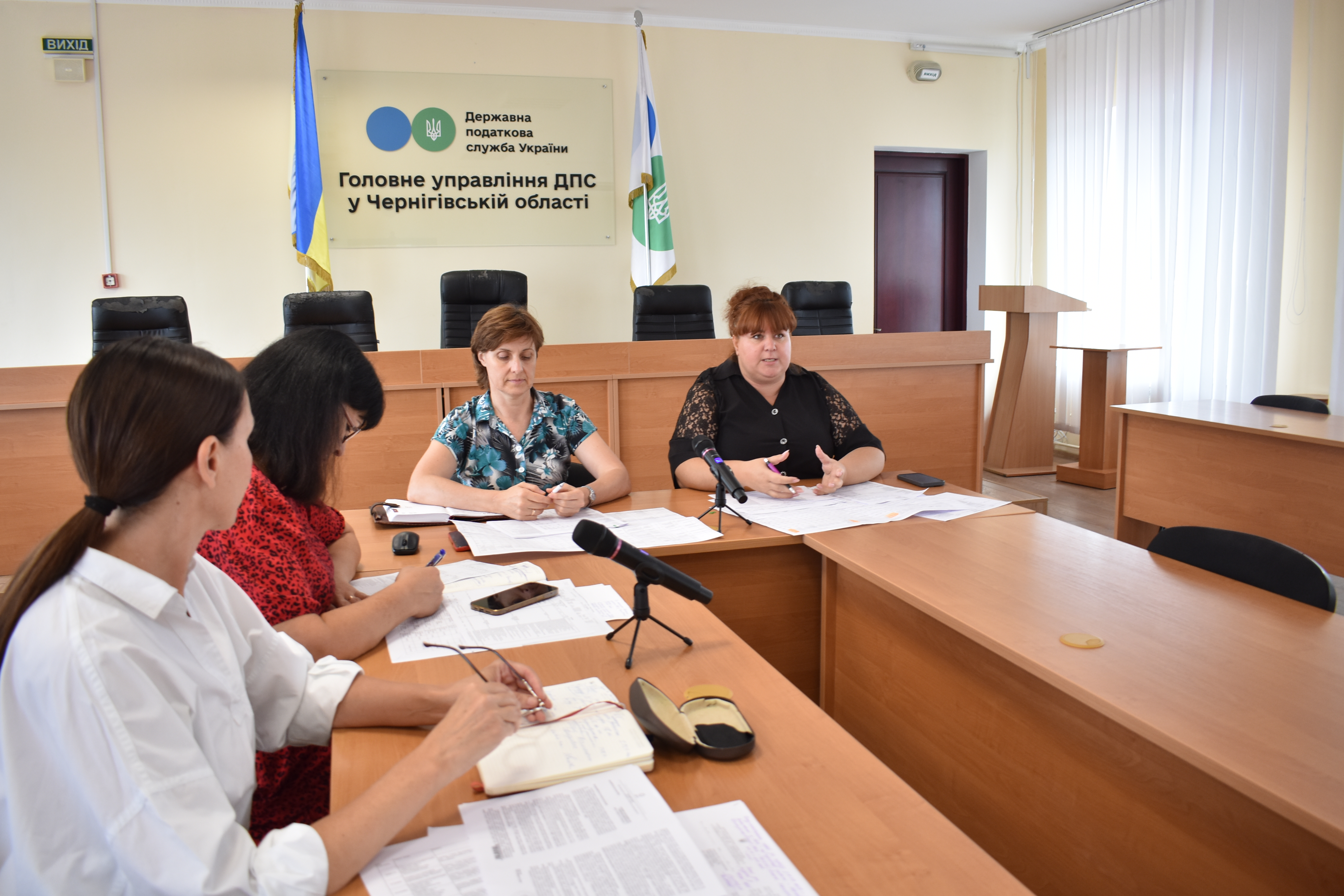 Питання податкової ефективності діяльності підприємства, декларування податків та зборів, сплата їх до бюджету розглянули під час зустрічі. Фото № 3/2