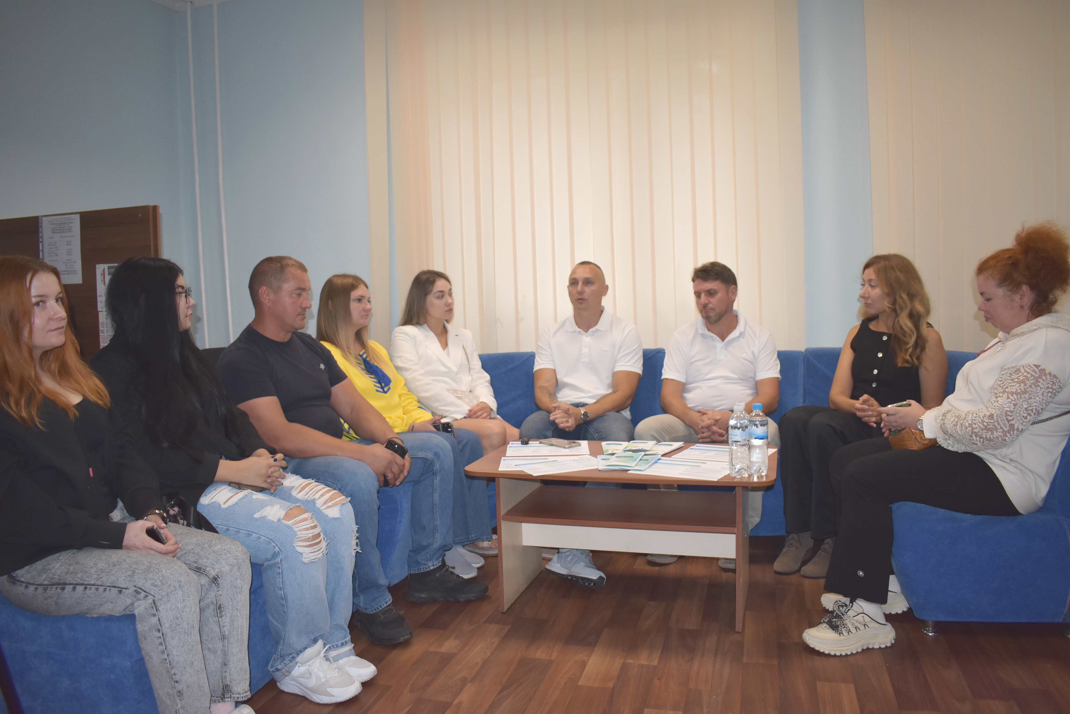 У Головному управлінні ДПС у Чернігівській області відзначили річницю роботи Офісу податкових консультантівУ Головному управлінні ДПС у Чернігівській області відзначили річницю роботи Офісу податкових. Фото № 8/7