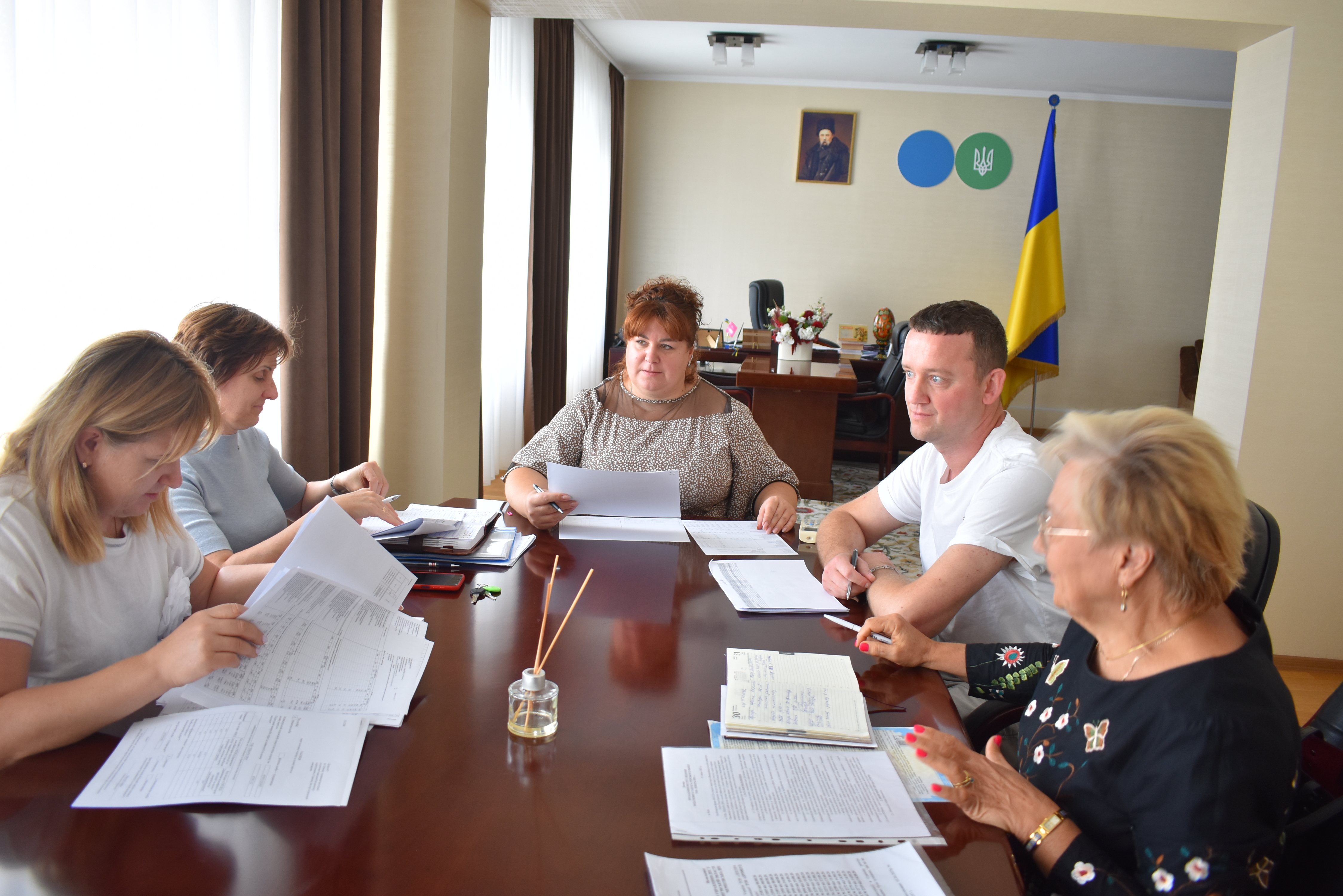 У ГУ ДПС у Чернігівській області проведено зустрічі з представниками бізнес-спільноти Чернігівщини щодо упередження ризиків у господарській діяльності. Фото № 3/2