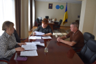 В. о. начальника Головного управління ДПС у Чернігівській області Тетяна Рубан провела зустріч із підприємцем щоб запобігти ризикам у господарській діяльності. Фото № 1/0
