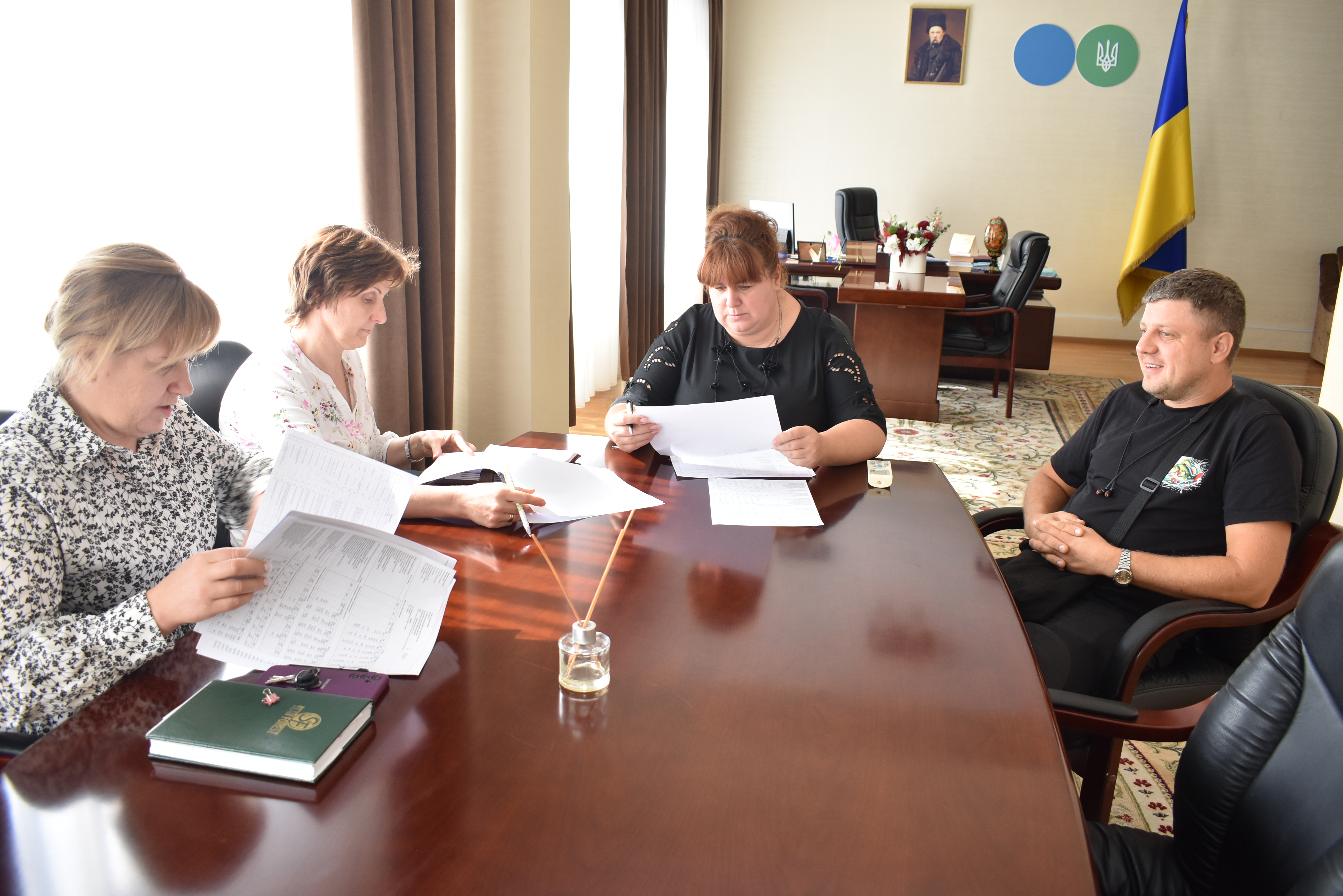 Зупинка реєстрації податкових накладних. Подання таблиць даних платника ПДВ - тема зустрічі податківців з представником бізнесу. Фото № 6/5