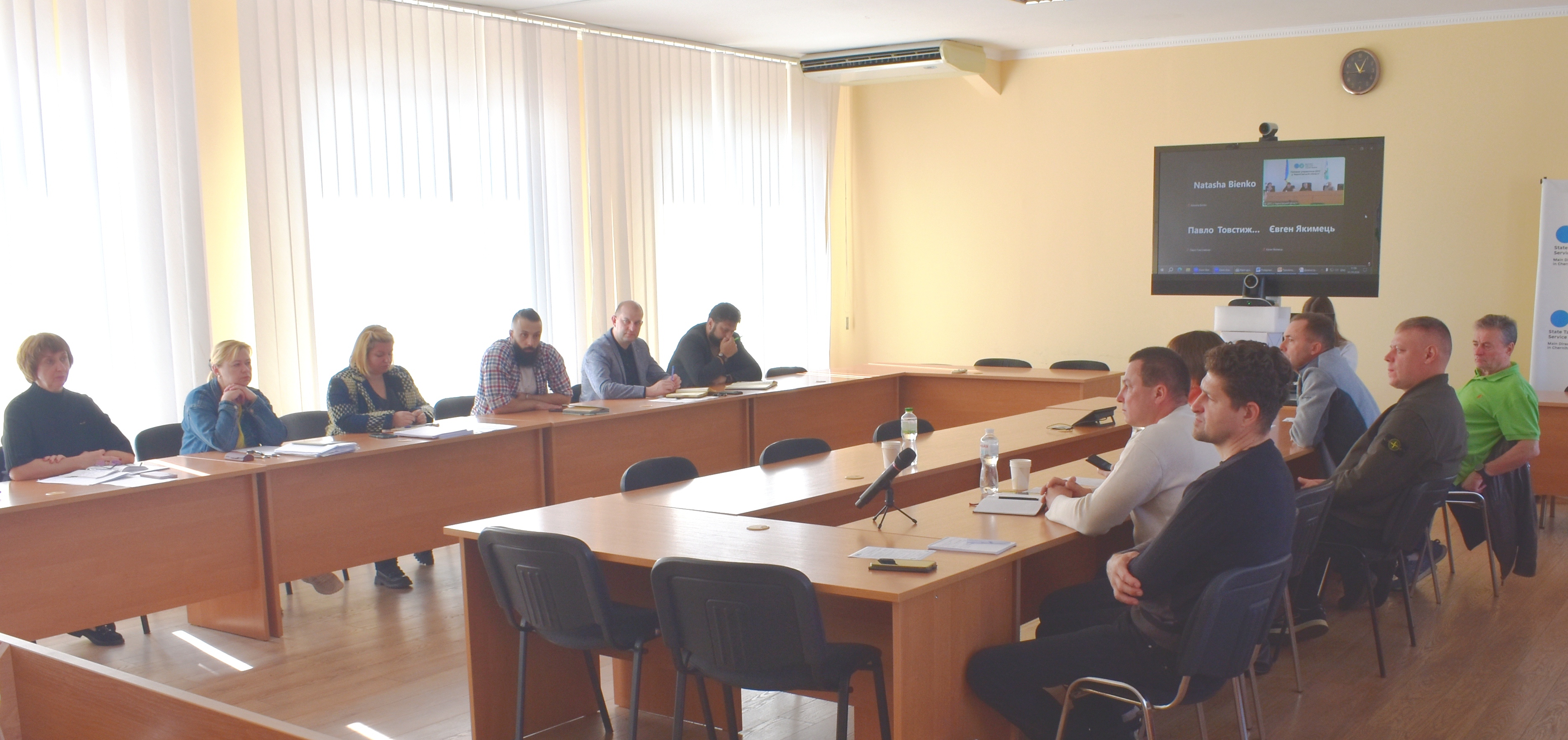 Громадська рада при Головному управлінні ДПС у Чернігівській області провела чергове засідання. Фото № 2/1